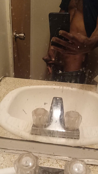 Tkyle6969: Comportamento in bagno