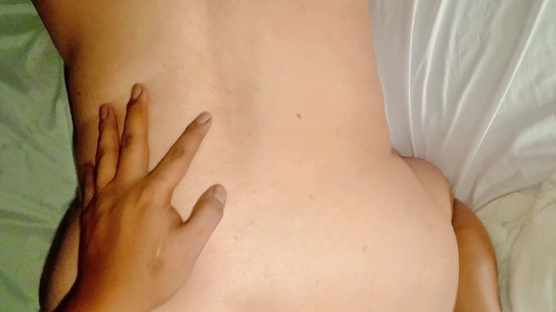 Milfta boohot: Omgekeerde cowgirl en pik zuigen, zo behandelt mijn stiefmoeder met...