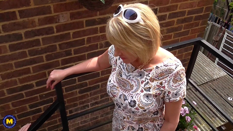 Mature NL: Sexy British GILF Amy Goodhead Just Loves Fucking &amp; Sucking Cock!