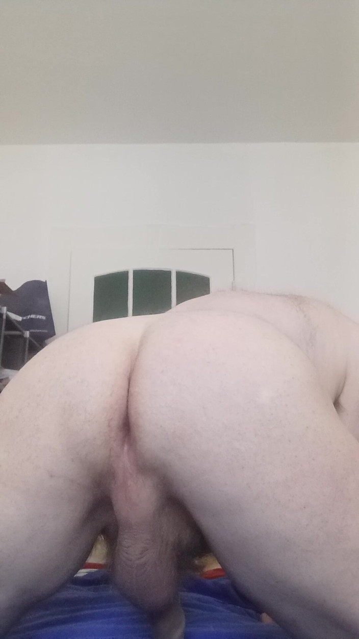 Michael39261: Beefy man show beefy butt and jerks off, spema flows