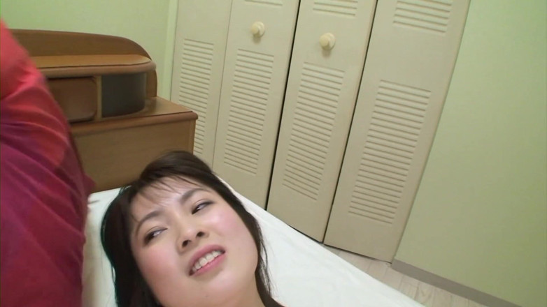 Japan Lust: Momo è troppo eccitata per nasconderlo