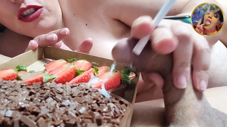 Lilli Cukierek Cox: Food'a boşalma