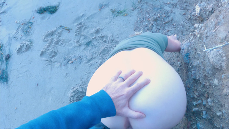 Erin Electra: Stepson cheats with stepmom on the beach