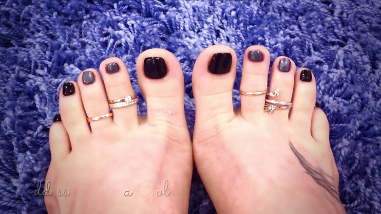 Goddess Misha Goldy: Dedos de los pies, pies, uñas de los pies recién...