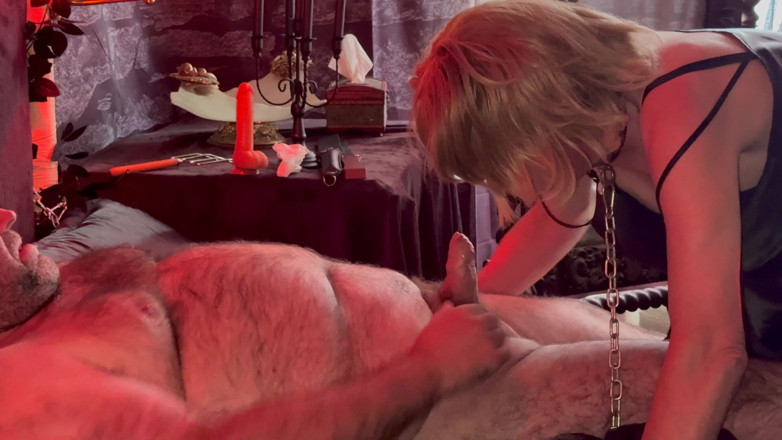 Aaexperinces trans: Bölüm 6- Lanista Bear yeni hizmetçimiz Jayne'i tanıtıyor ve boşalma dahil...