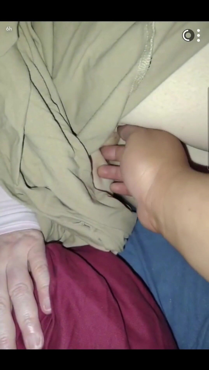 CrippleFreak4U: Tôi đã trở lại từ khi đi vắng và đang nghỉ ngơi thực...