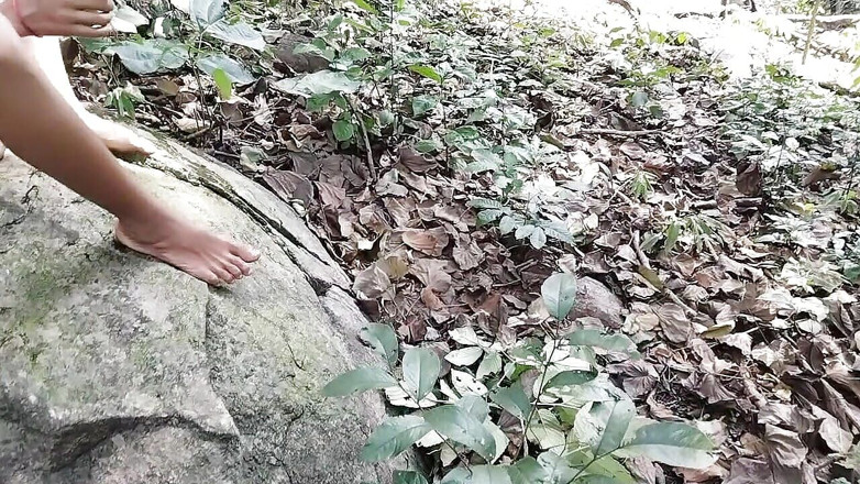Graju1244: Ein mädchen, das ihr virales muschi-haar erzielt, ein indisches süßes...