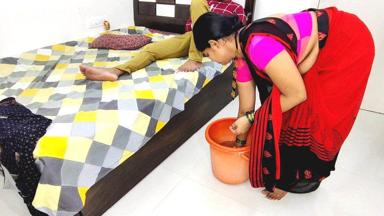 Sexy Komal: Komal se fait enfin baiser par Malik en se balançant