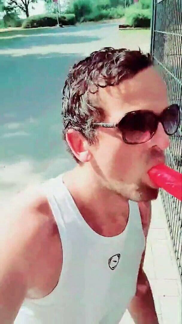 Slutboyben: Il ragazzo troia in cam4 scopa un dildo a30 laggenbeck...