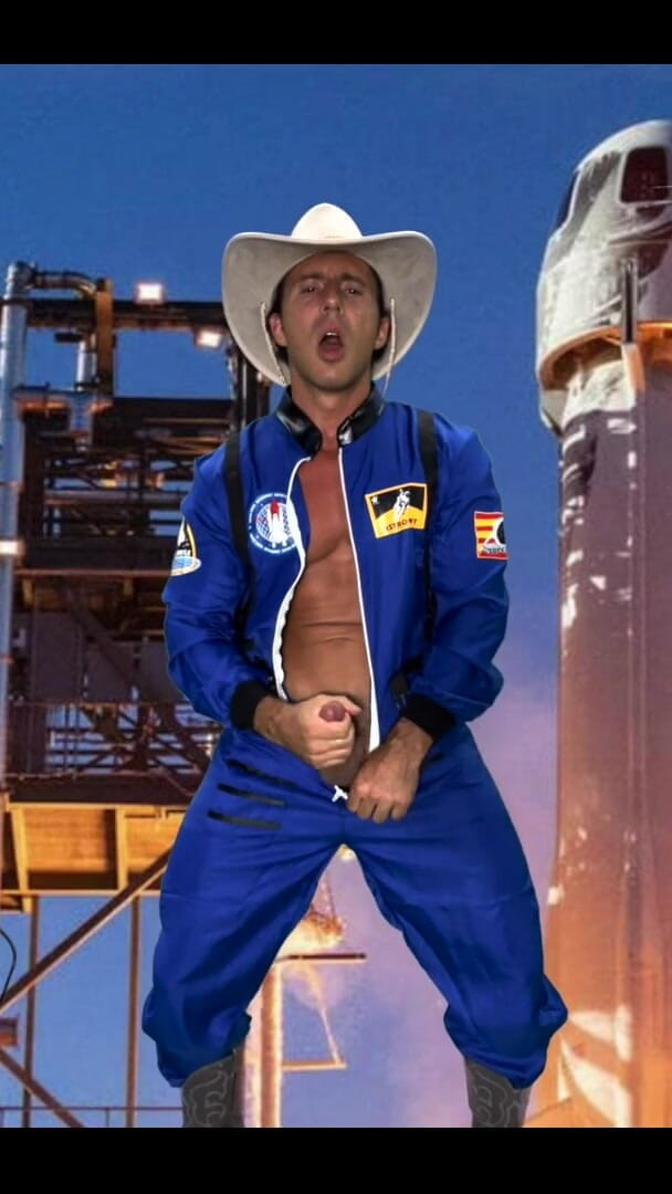 Reese Rideout: La tuta spaziale si sega
