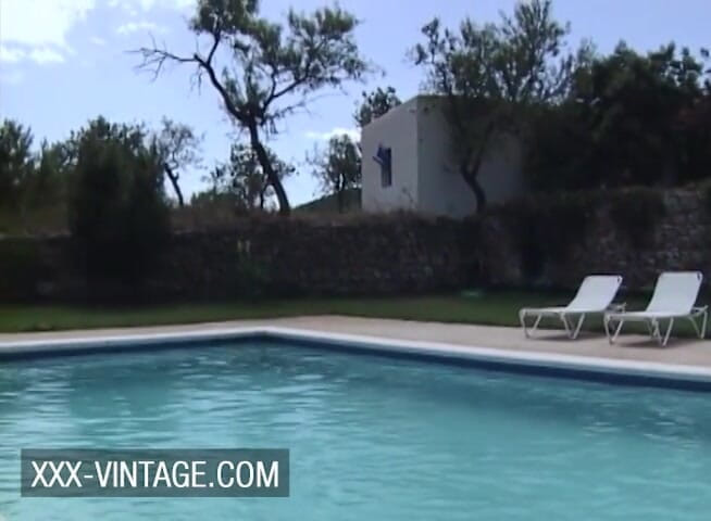 XXX-Vintage: Sarah Young et Deborah Wells satisfont Christophe Clark dans un...