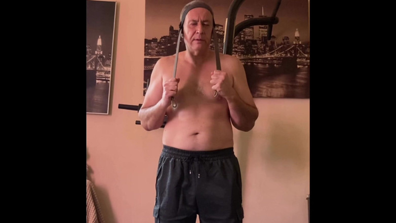Alex Art: Bir dambıl gibi, sadece bir penis
