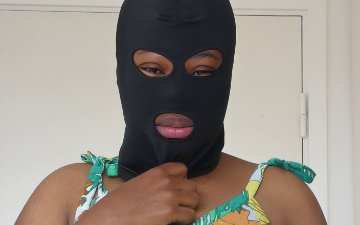 Kinky African MILF: Diregangkan oleh batang ajaib saya dan cincin tersedak