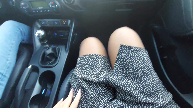 Step Mommy: Une belle-mère et son beau-fils seuls dans la voiture se...