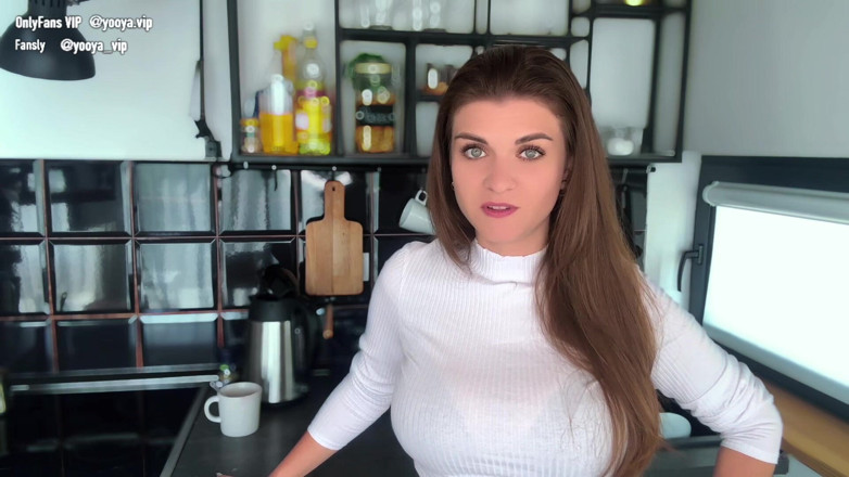 YooYa ASMR: Mama vitregă excitată a fost prinsă cu 2 pule mari de...