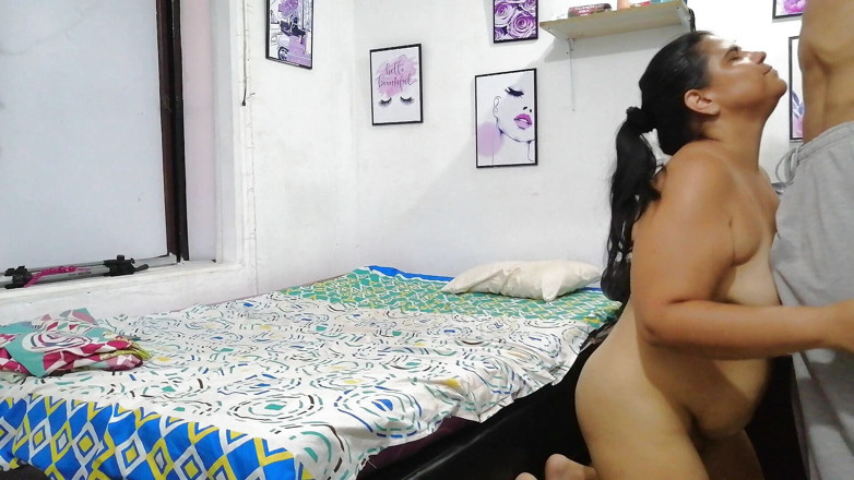 FLACO: Saya berkongkek dengan suami ibu tiri saya, dia sangat panas,...