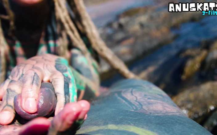 Anuskatzz: Outdoor-strand pOV Blowjob - Schlampig durch die Wellen