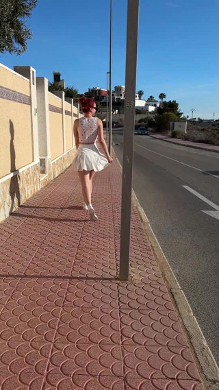 Sheryl X Sinclair: Publiczne flashowanie na ulicach