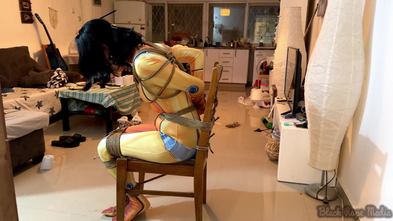 Miriam Slave: Alex total capturat