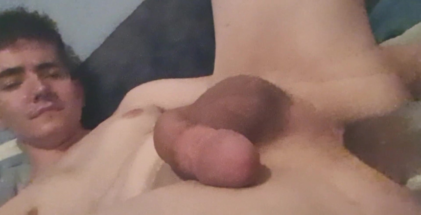 Prettyboi2000x: Heya mi sono scopato con la mia grande Gallo... Adoro...