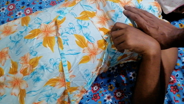 Sweety In Bed: Diese schöne heiße desi asiatische frau feuchte vagina hat einen...
