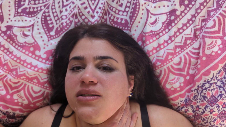 LuciaLatinaGomez: Latina fodida e mijada