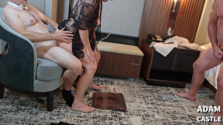 Adam Castle: Tag miLF bollente montata da una squadra di suo marito...
