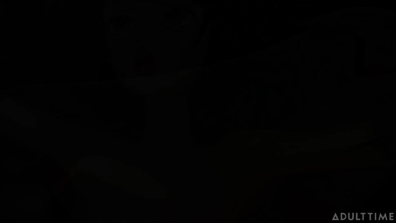 Hentai Sex School: Hentai Sex College Epizoda 4 - Hentai Sex University Prodigy dominuje kundičku ředitele...