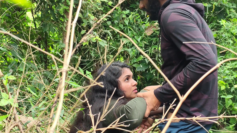 Vaigavarun45: Malayali pareja sexo caliente al aire libre en bosque, bosque...