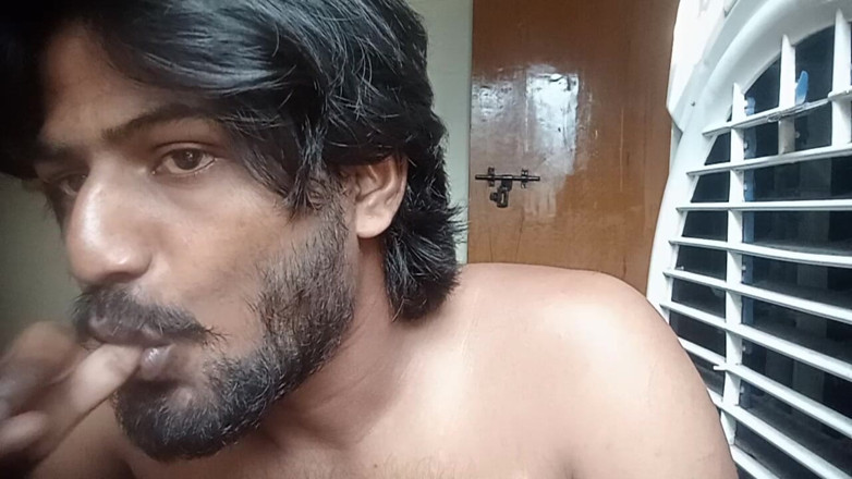 KUMBHA MANOJ KUMAR: Avsugning Finger