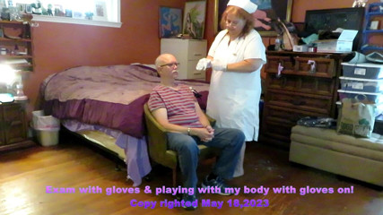 BBW nurse Vicki adventures with friends: Y tá Vicki khám cho một bệnh nhân mới tại...
