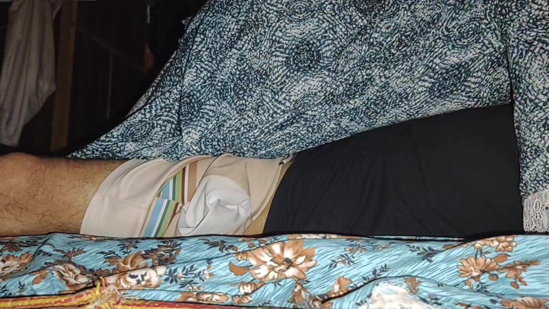 Sairaxsaim: Adik tiri dan saudara tiri lagi asik bersenang-senang di tengah...