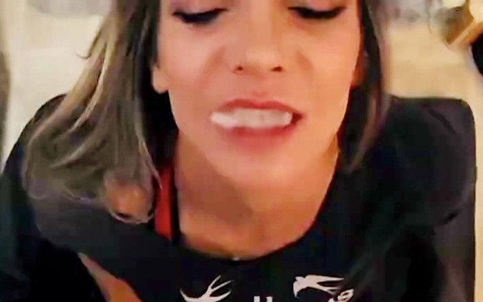 Tiffany Montana: Milf Tiffany Montana recibiendo su dosis diaria como una buena...