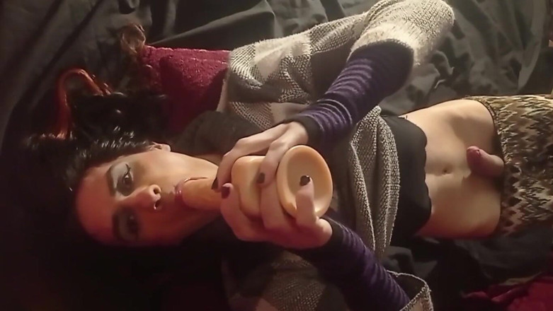 DiiVampy: Głębokie gardło moje największe dildo