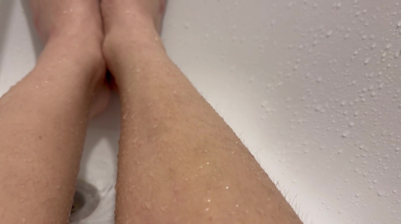 Skinny_lady69: Uctívání chlupatých nohou