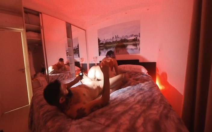 Mrs Venus: 友達の旦那とセックスしたVRシーンを変換