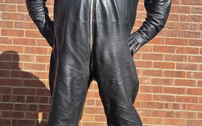 Leatherman63: Maso en cuir