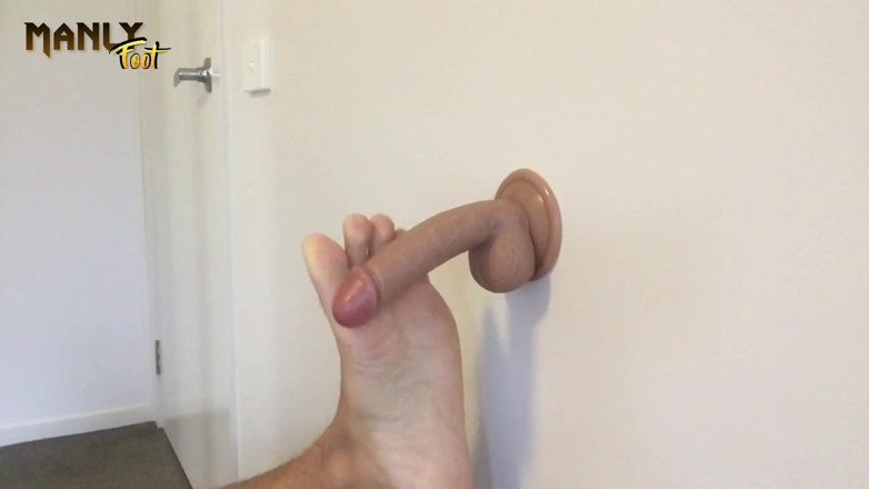 Manlyfoot: Dapatkah aku memberimu pekerjaan kaki? - Realistis 6 kontol - tanpa pelumas kaus...