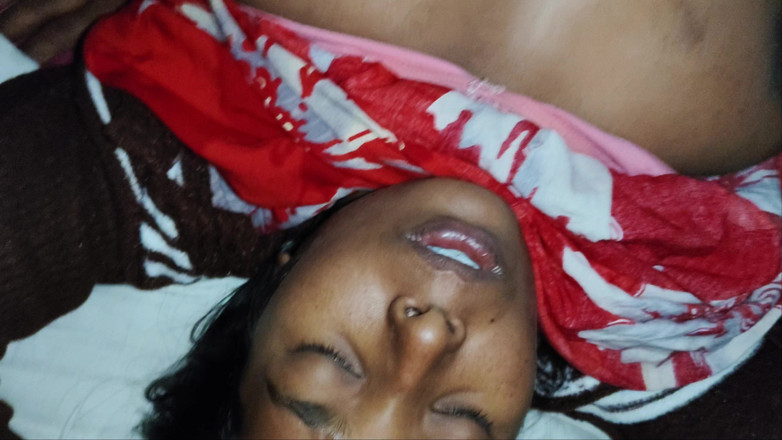 Premi pooja: Desi India - tante seksi india dengan memek aduhai lagi asik...
