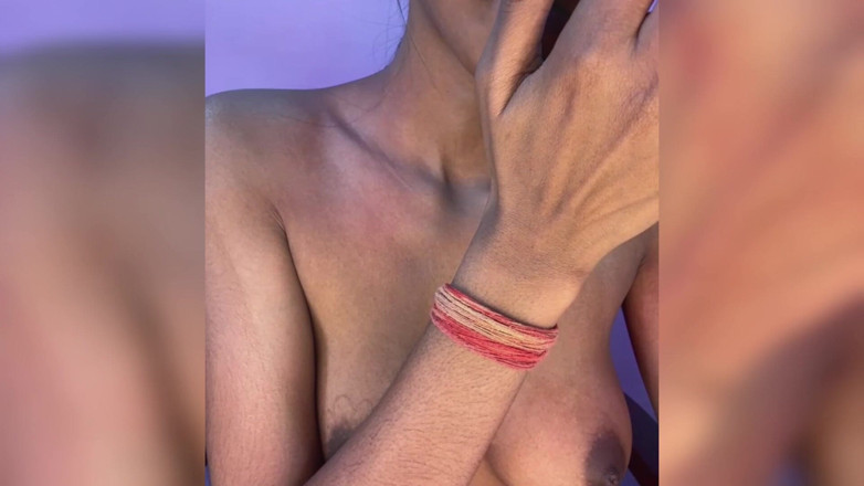 Surbhi453: 按摩我的男朋友