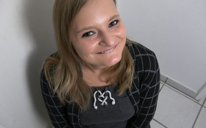 Lina Mila: Molto importante: non dimenticare il pompino!!