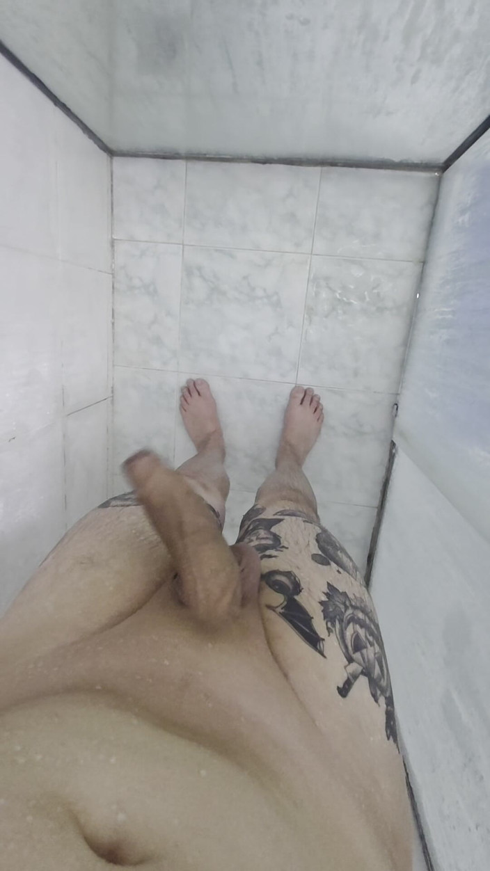 Lkdick8: Um banho muito quente