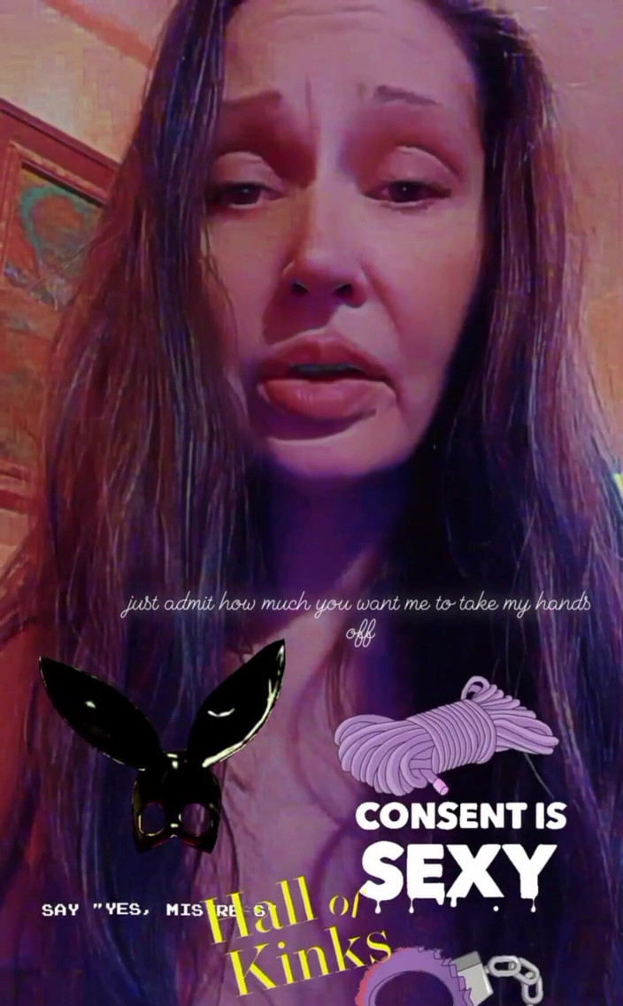 Dominatrix Redsonyja: La mia cara Balcani sto solo facendo uno sciocco che...