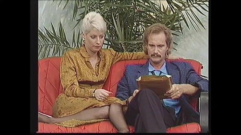 Vintage megastore: Fantástico vintage sexo a três pornô com milfs quentes fodidas...