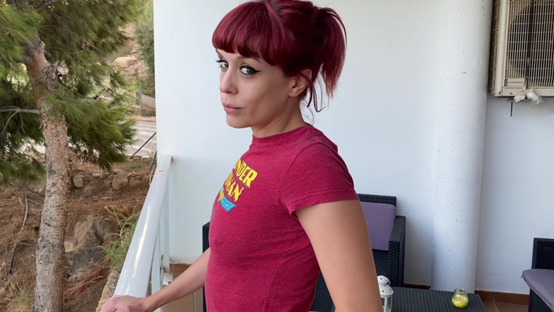 Candystart Videos: Bavíme se na terase mého nového domu!
