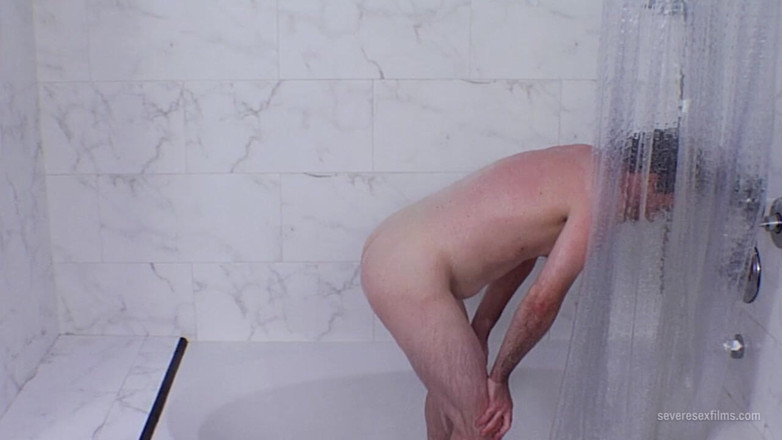 Severe Sex Films: Dominacja prysznica strapon
