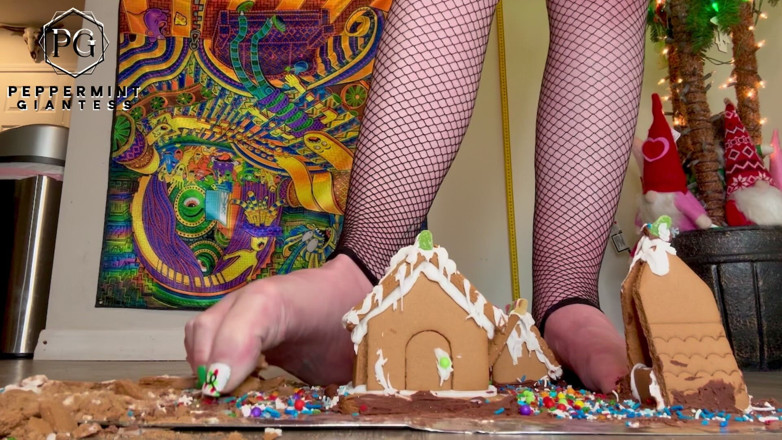 Peppermint Giantess: Riesin, weihnachtsdorf Zeitlupe zerstört meine rothaarigen häuser in zeitlupe