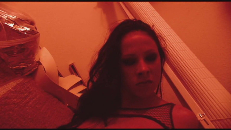 DIRTY MOMS: Gianna Michaels helpt vriendin met de eerste anale beurt