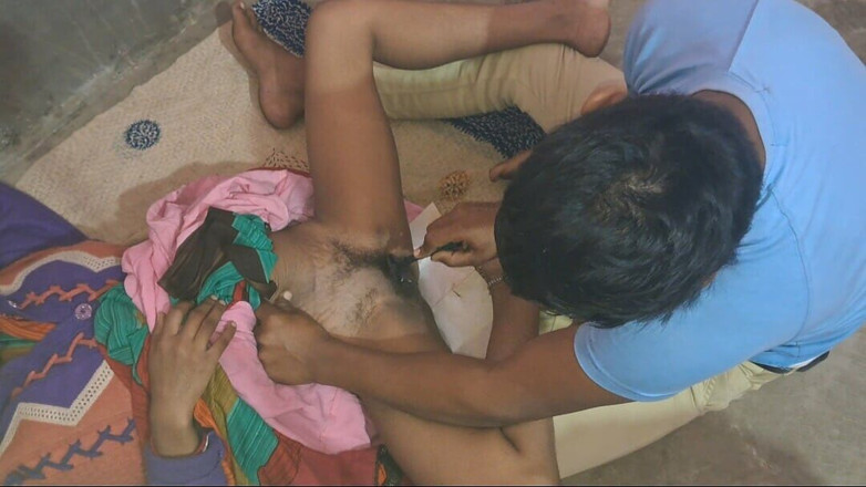 Trilokinath: India esposa tiene coño seguro claro en casa