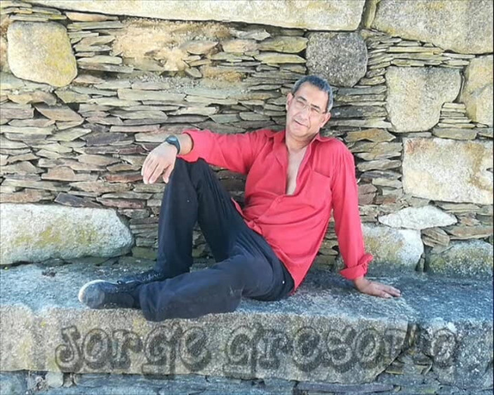 Casal Gresopio Feet: Surprise Gresopio Adoring Feet - 04